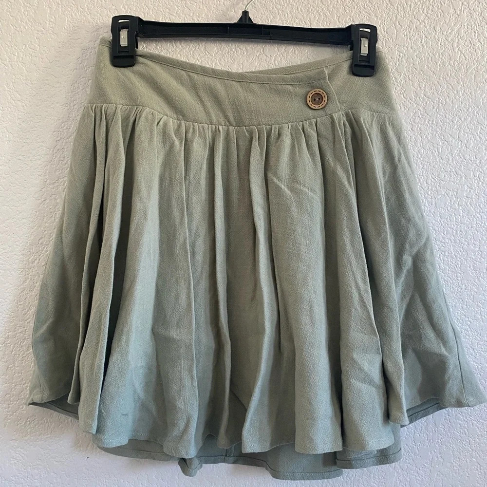 Beautiful Sage skirt | Nectar Clothing size Small